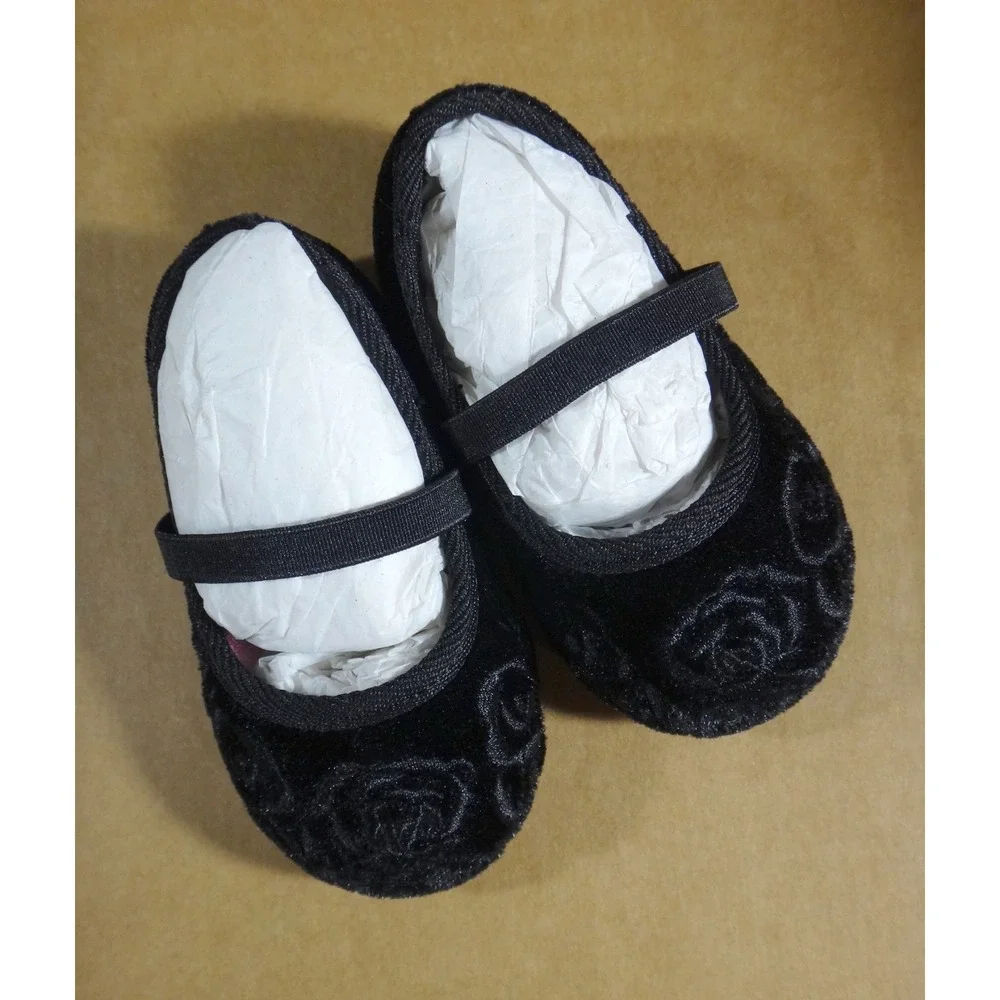 STUART WEITZMAN black velvet rose BABY slipper SHOES pink box sz 2